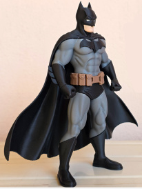 Фигурка БЭТМЕН, 19 см — 3D игрушка, коллекционная модель с плащом